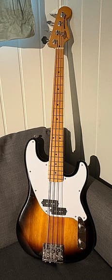 Precision bass med jazz bass hals +++