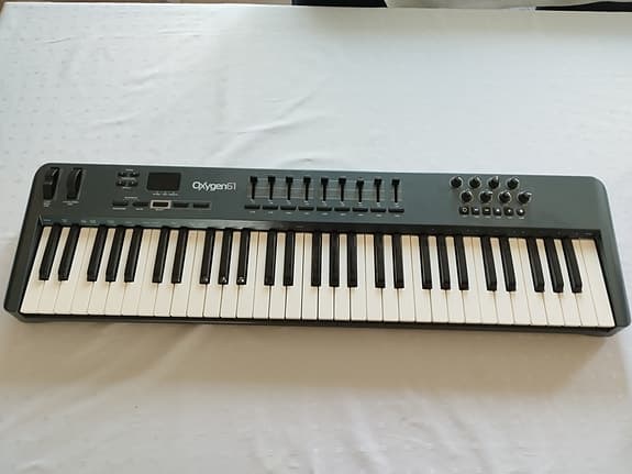M-Audio Oxygen 61 (3rd Gen) USB MIDI-keyboard til salgs
