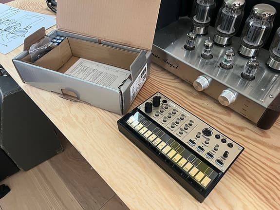Korg Volca Keys analog synth med sequencer