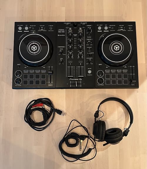 Pioneer DDJ‑400 + Pioneer Headphones