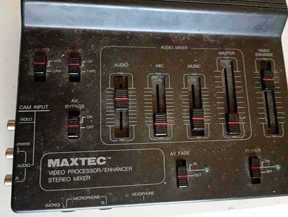 Maxtec video prosessor / stereo mikser med RCA-innganger