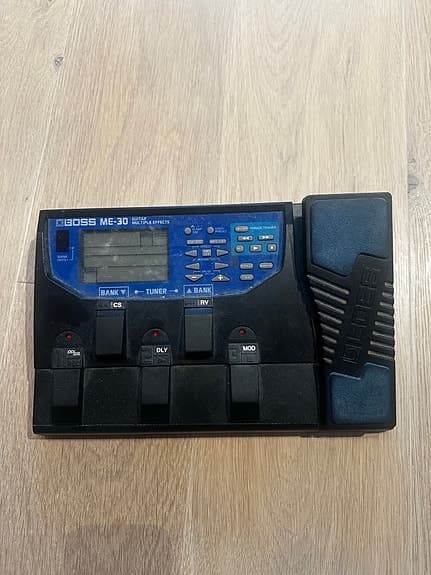 Boss ME-30 multieffektbrett til gitar