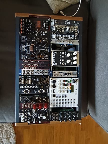 Arturia RackBrute 6U eurorack med diverse moduler