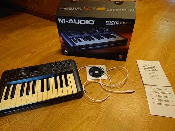 M-Audio Oxygen 25 (3rd gen) MIDI-keyboard 25 tangenter