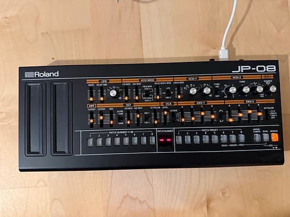 Roland JP-08