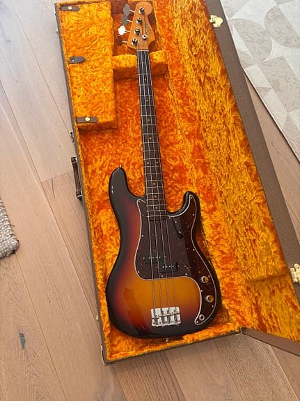 Fender Precision Bass American Vintage II