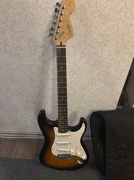 Fender Squire Stratocaster-type sunburst