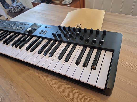 Arturia KeyLab Essential 61 MIDI-keyboard