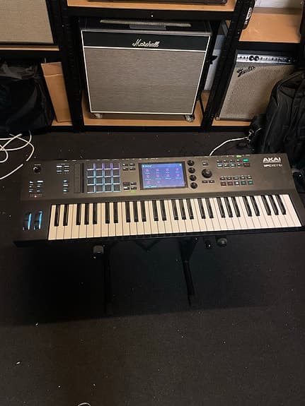 Akai MPC Key 61 synth m gator premium gigbag