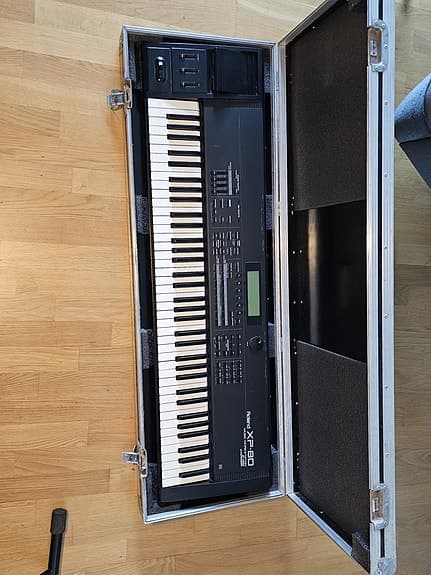 Roland XP-80 – fullt utbygd synth/workstation med 4 SR-JV80-kort