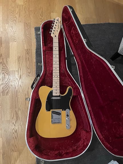 Squier Affinity Telecaster elektrisk gitar gul med maple hals