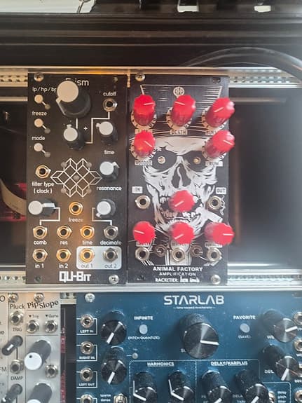 Massevis av eurorack-moduler