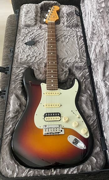 Fender American Ultra Stratocaster HSS Ultraburst Rosewood