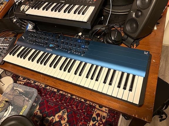 Modal Cobalt8X Synthesizer