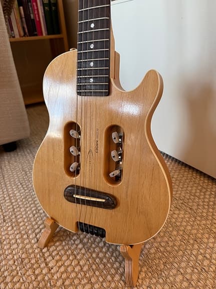 Traveler Guitar Escape MK-III – praktisk reisegitar!