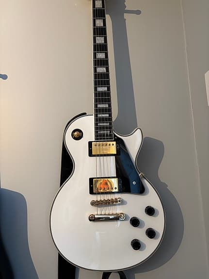 Alpine White Les Paul Custom Epiphone