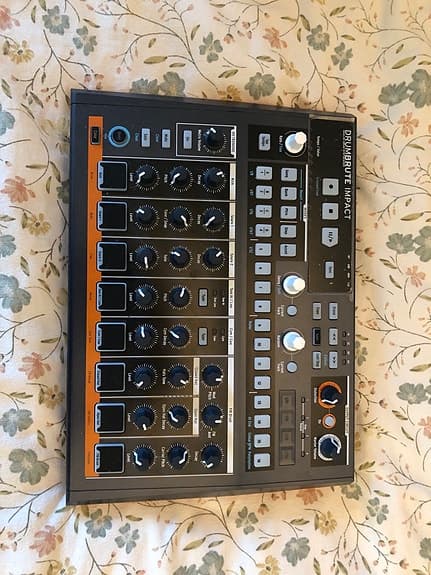 Arturia DrumBrute Impact trommemaskin