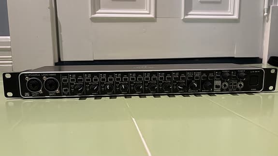Behringer U-Phoria UMC1820 lydkort / audio interface