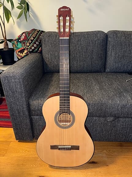 Gecko Classical Acoustic Guitar nylonstrenger natur