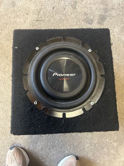Pioneer subwoofer i kasse til bilstereo