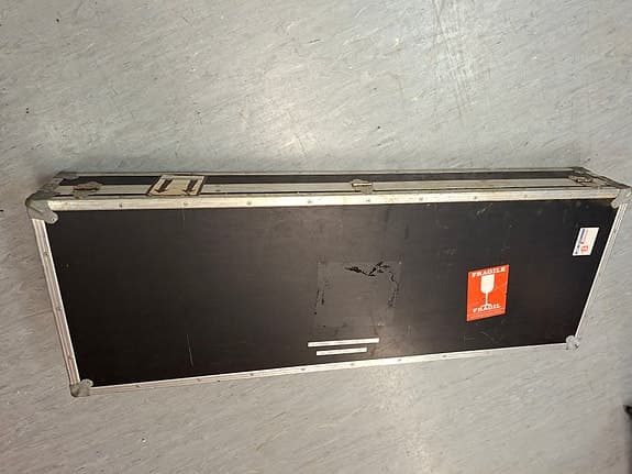 Flightcase/transportkasse/koffert til synthesizer / keyboard selges