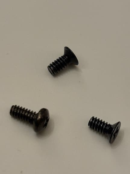 3 stk 4-40 skruer til 500 series rack