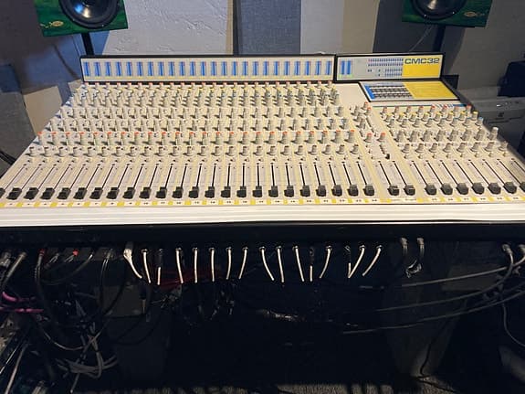 Allen & Heath CMC-32 analog miksepult