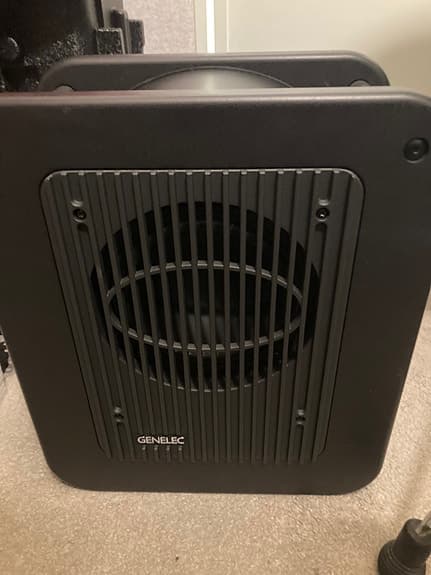 Genelec 7040A sub