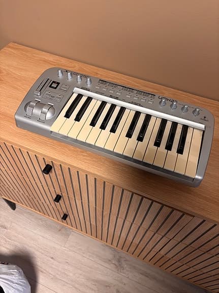 M-Audio Oxygen 8 MIDI-keyboard 25 tangenter USB