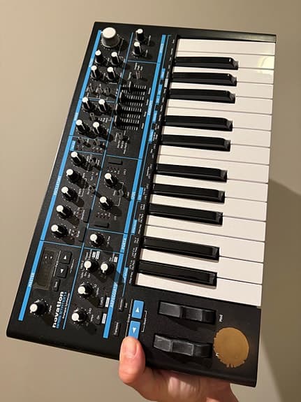 Komplett musikkstudio – synth, MPC, monitorer, SM7B, lydkort + mye mer