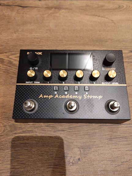 NUX Amp Academy Stomp