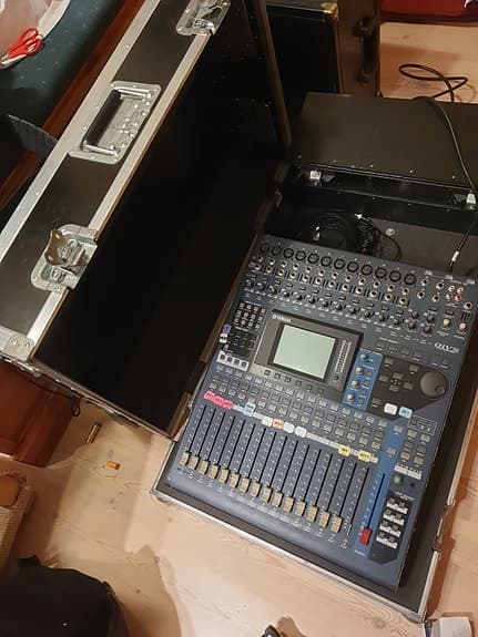 Yamaha 01V96 v2 VCM digital mikser