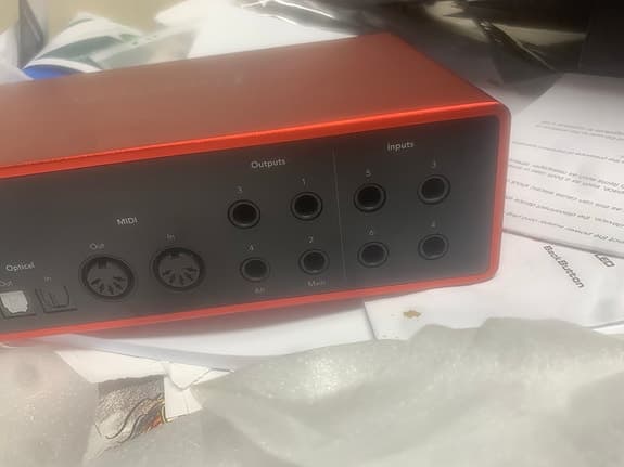 focusrite scarlett 2i2 gen 4