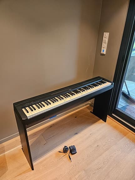 Yamaha digital piano P - 35B