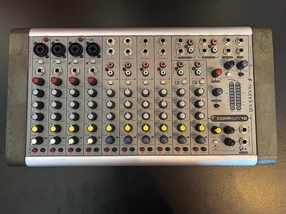 Soundcraft Compact 10 mikser