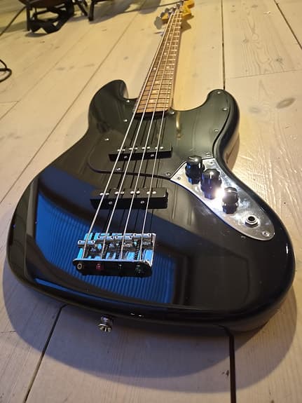 Fender Jazz Bass (MIM 2018)