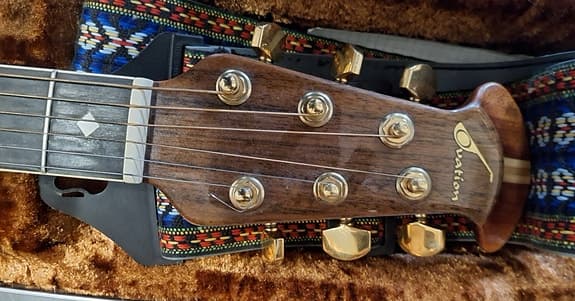 Ovation Acoustic-Electric Guitar 1617 Solid Spruce Top USA Made