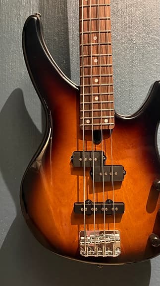 Yamaha TRBX174EW Bass Tobacco Brown Sunburst – som ny