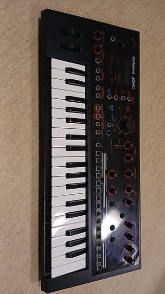 Roland JD-XI analog digital crossover synthesizer keyboard
