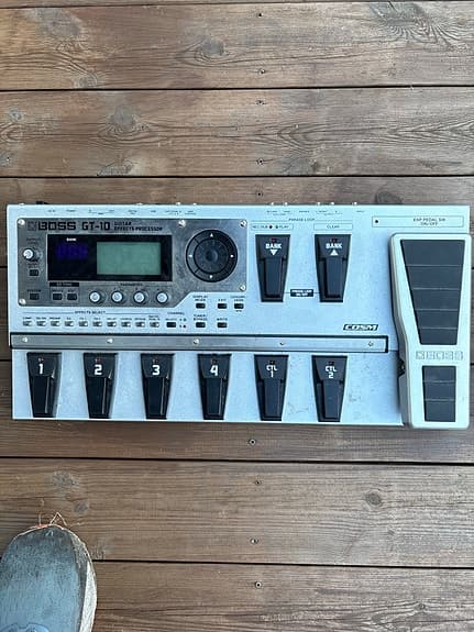 Boss GT-10 gitar multieffekt pedalbrett