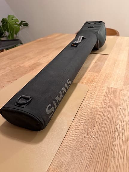 Simms Bounty Hunter Rod/Reel Cases / stangtube / futteral for fiskestang
