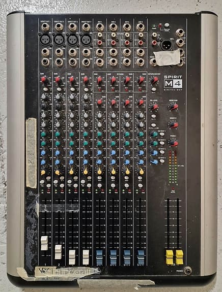 Soundcraft Spirit M4 – britisk lydkvalitet, ett loddepunkt fra perfekt