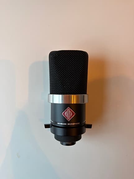 Neumann TLM 102 studiomikrofon svart