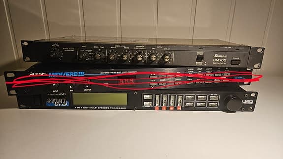 Rack-effekter selges