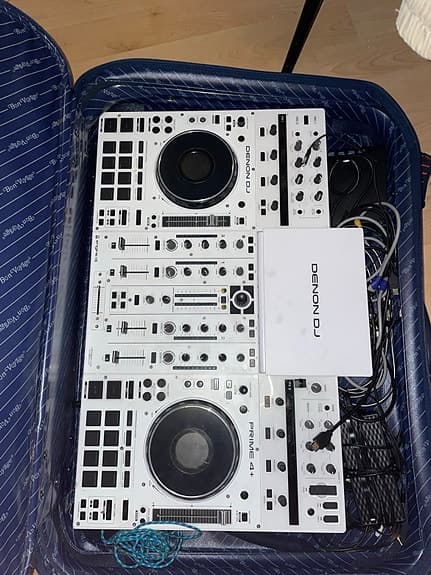 Denon DJ controller mikser