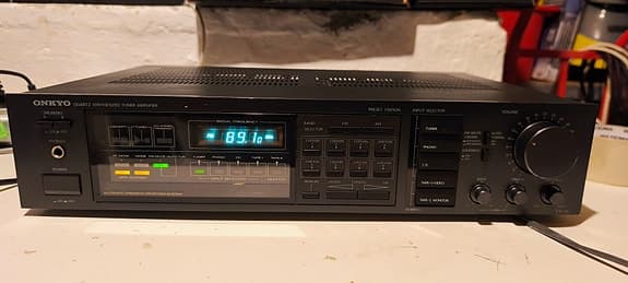 Onkyo TX-18 Quartz Synthesized Tuner Amplifier / Stereoreceiver