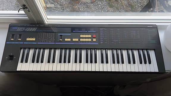 Korg DW-6000 Synthesizer med Original Kasse