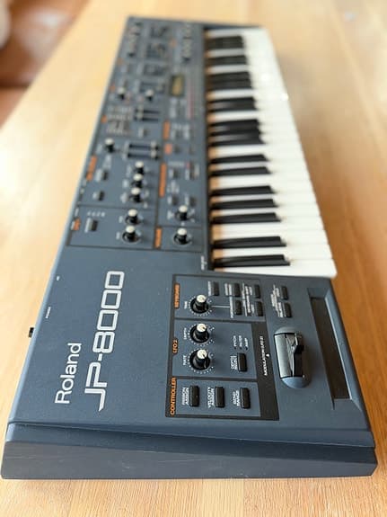 Roland JP-8000 synthesizer keyboard