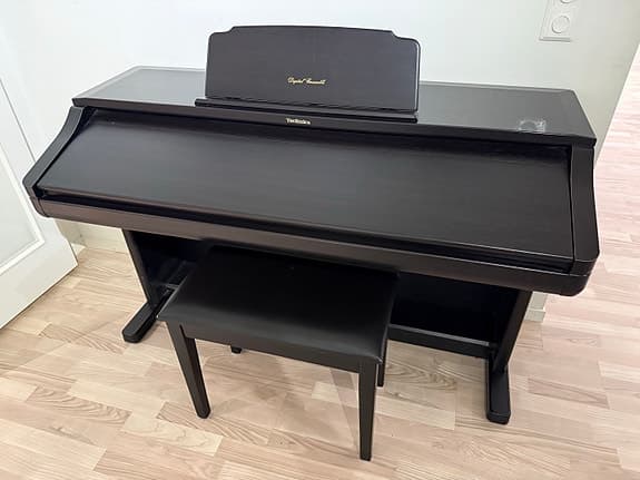 Technics Digital Piano Ensemble SX-PR702 med svart med krakk