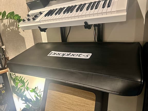 Dave Smith Sequential Prophet 5 rev.4 keyboard cover